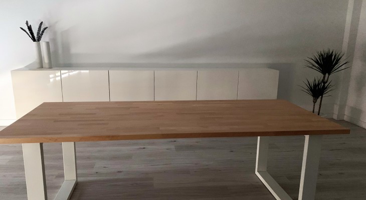 Basic Madera | Blog | Mesa de haya para un salón moderno