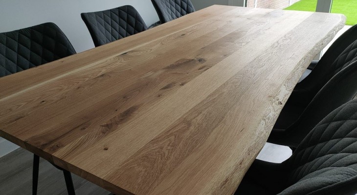 Basic Madera | Blog | Mesa de roble macizo con canto natural